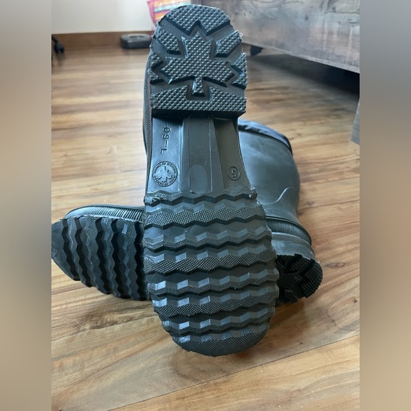 Women’s Baffin Boots - New with tags - Size 5 - Picture 4 of 4